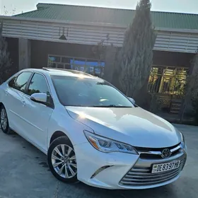 Toyota Camry 2017