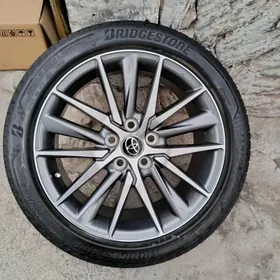 Camry Yewropeýka 18 Diska Tek