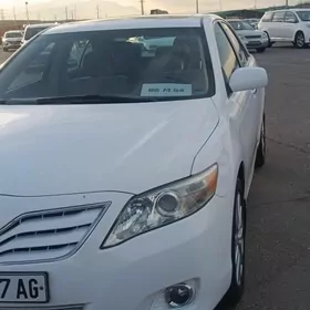 Toyota Camry 2011