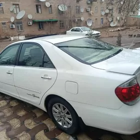 Toyota Camry 2005