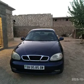 Daewoo Lanos 2001