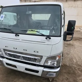 Mitsubishi Canter 2025