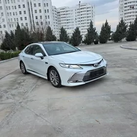 Toyota Camry 2022