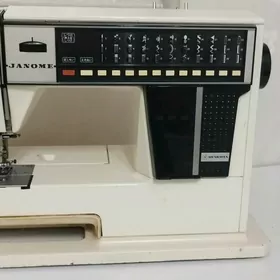 Швейная машинка