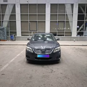 Toyota Camry 2010