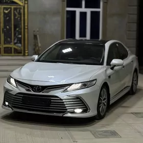 Toyota Camry 2023