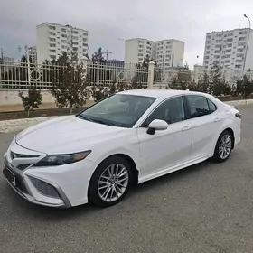 Toyota Camry 2022