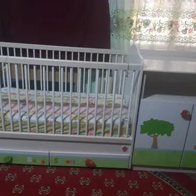 Детская кроваткп/Çaga krowat