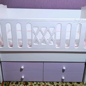 детская кроватка