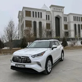 Toyota Highlander 2023