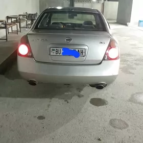 Nissan Altima 2002