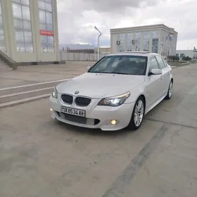 BMW E60 2004
