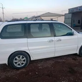 Kia Sedona 2002