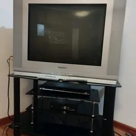 telewizwor we podstawkasy bile