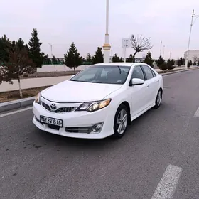 Toyota Camry 2013