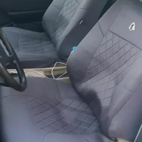 Mercedes-Benz 230E 1990