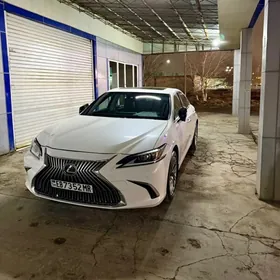 Lexus ES 350 2019