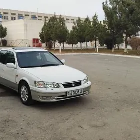 Toyota Camry 2001