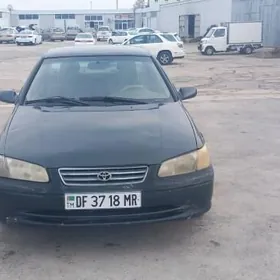 Toyota Camry 1999