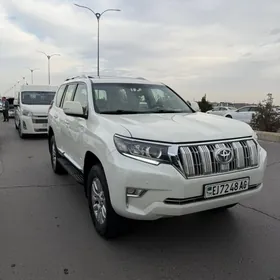 Toyota Land Cruiser Prado 2022
