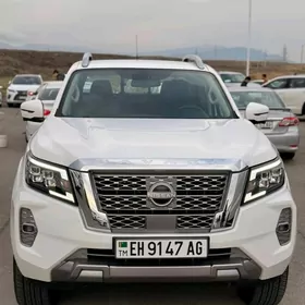 Nissan Navara 2025