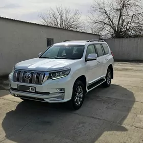 Toyota Land Cruiser Prado 2018