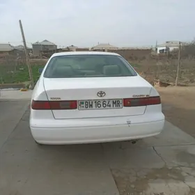 Toyota Camry 1999
