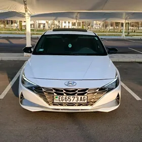 Hyundai Elantra 2022