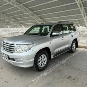 Toyota Land Cruiser 2011
