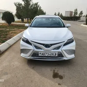 Toyota Camry 2021