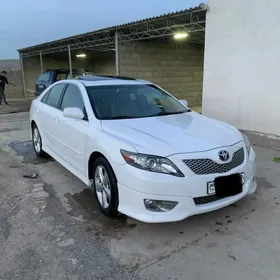 Toyota Camry 2011