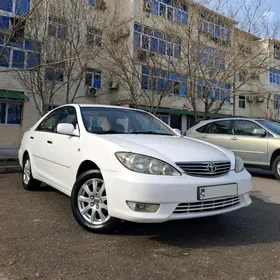 Toyota Camry 2004