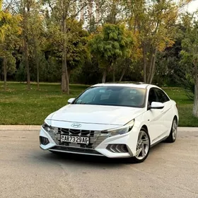 Hyundai Elantra 2023