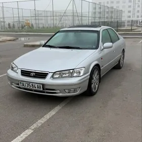 Toyota Camry 2000