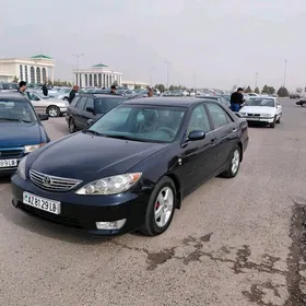Toyota Camry 2005