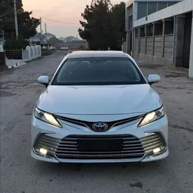 Toyota Camry 2022