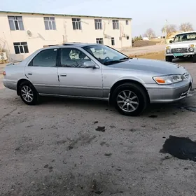 Toyota Camry 2000