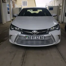 Toyota Camry 2017
