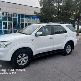 Toyota Fortuner 2006