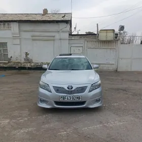Toyota Camry 2011