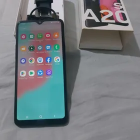Samsung A20s