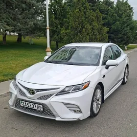 Toyota Camry 2018