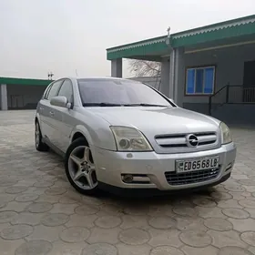 Opel Signum 2003