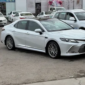 Toyota Camry 2022