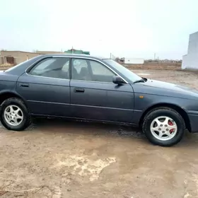 Toyota Camry 1996