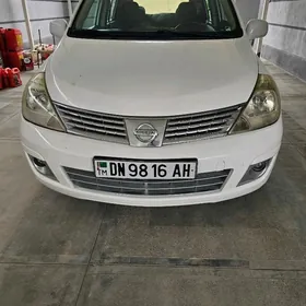Nissan Versa 2007