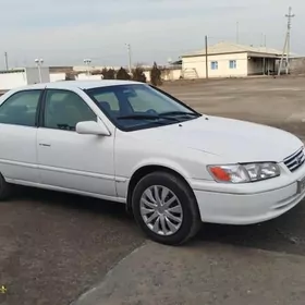 Toyota Camry 2000