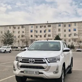 Toyota Hilux 2022