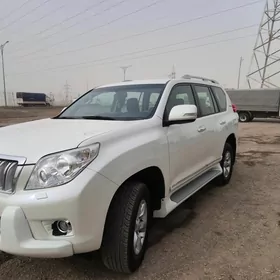 Toyota Land Cruiser Prado 2011