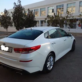 Kia Optima 2020